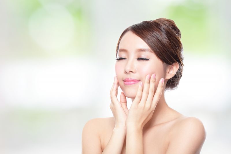 bí quyết làm khuôn mặt trông nhỏ gọn của người Nhật